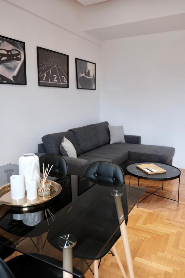 Synpiraeus Apartments & Studios Экстерьер фото