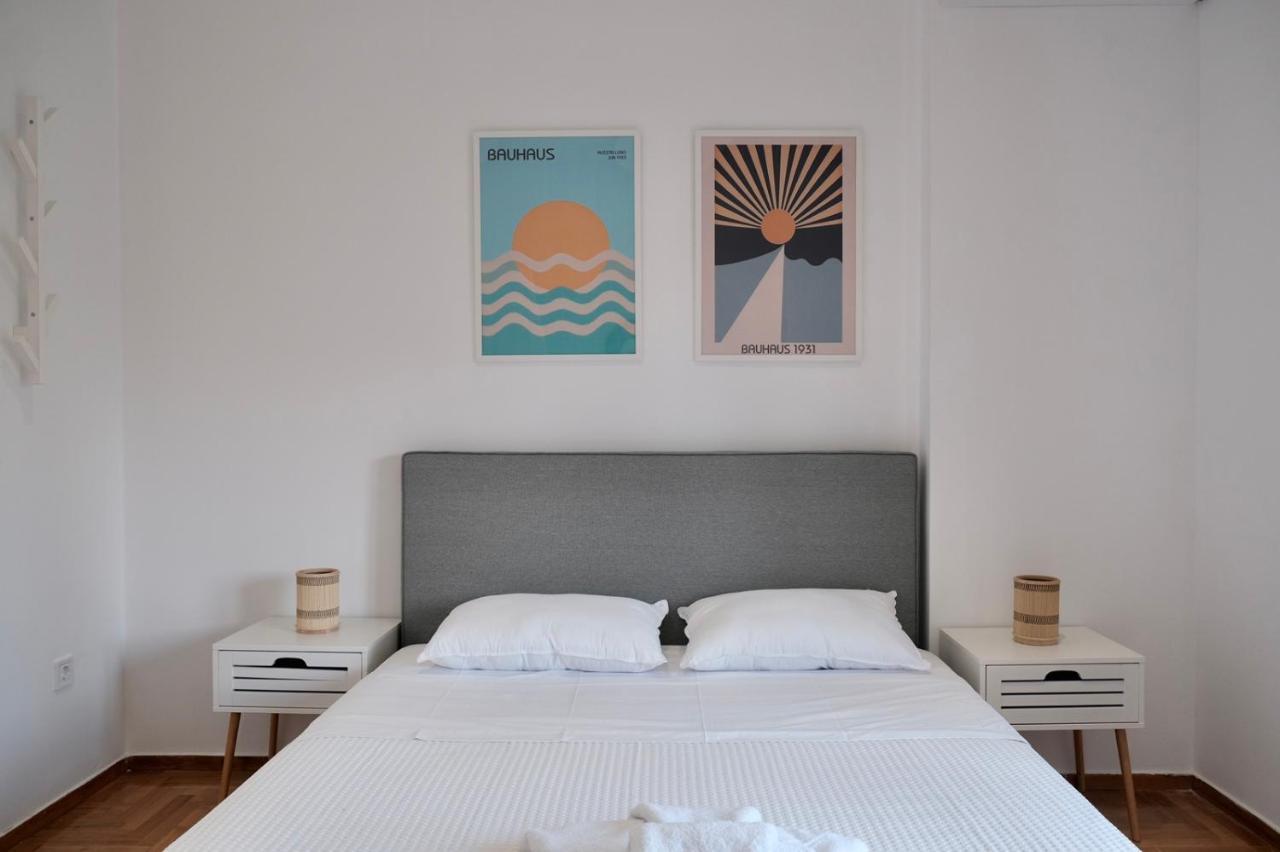 Synpiraeus Apartments & Studios Экстерьер фото